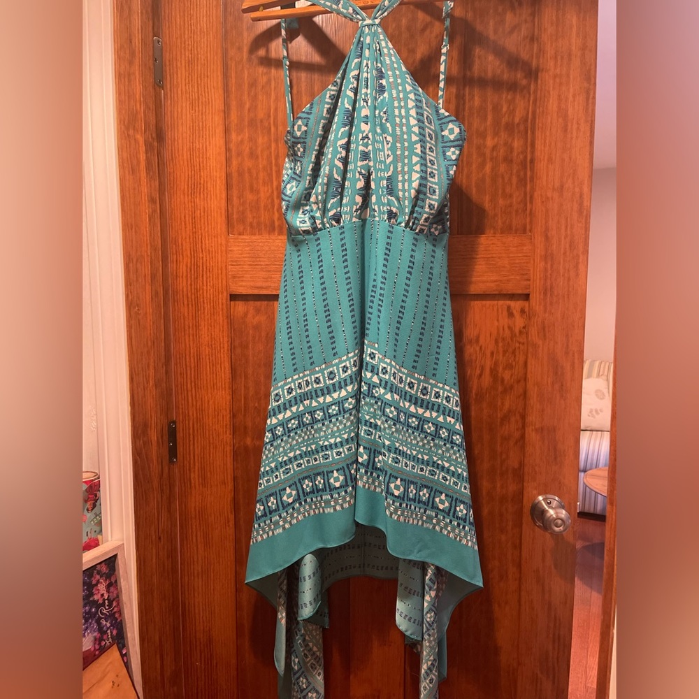 BCBG Max Azria “Danela” Scarf Hem Crossover Halter Dress MSRP $298 Sz. 8